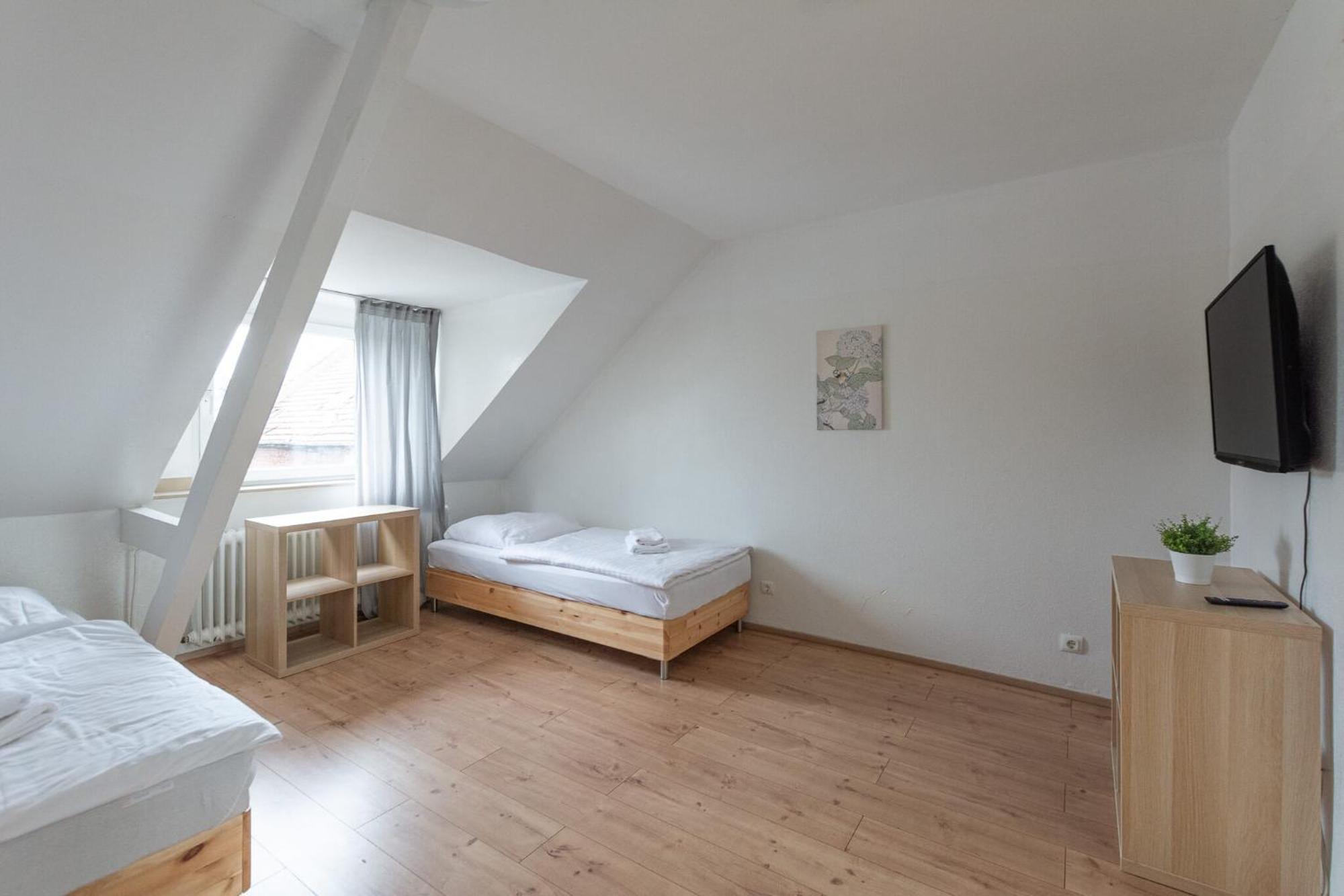 T&K Apartments - Apartments 20 Min To Messe Dus เครเฟลด์ ภายนอก รูปภาพ