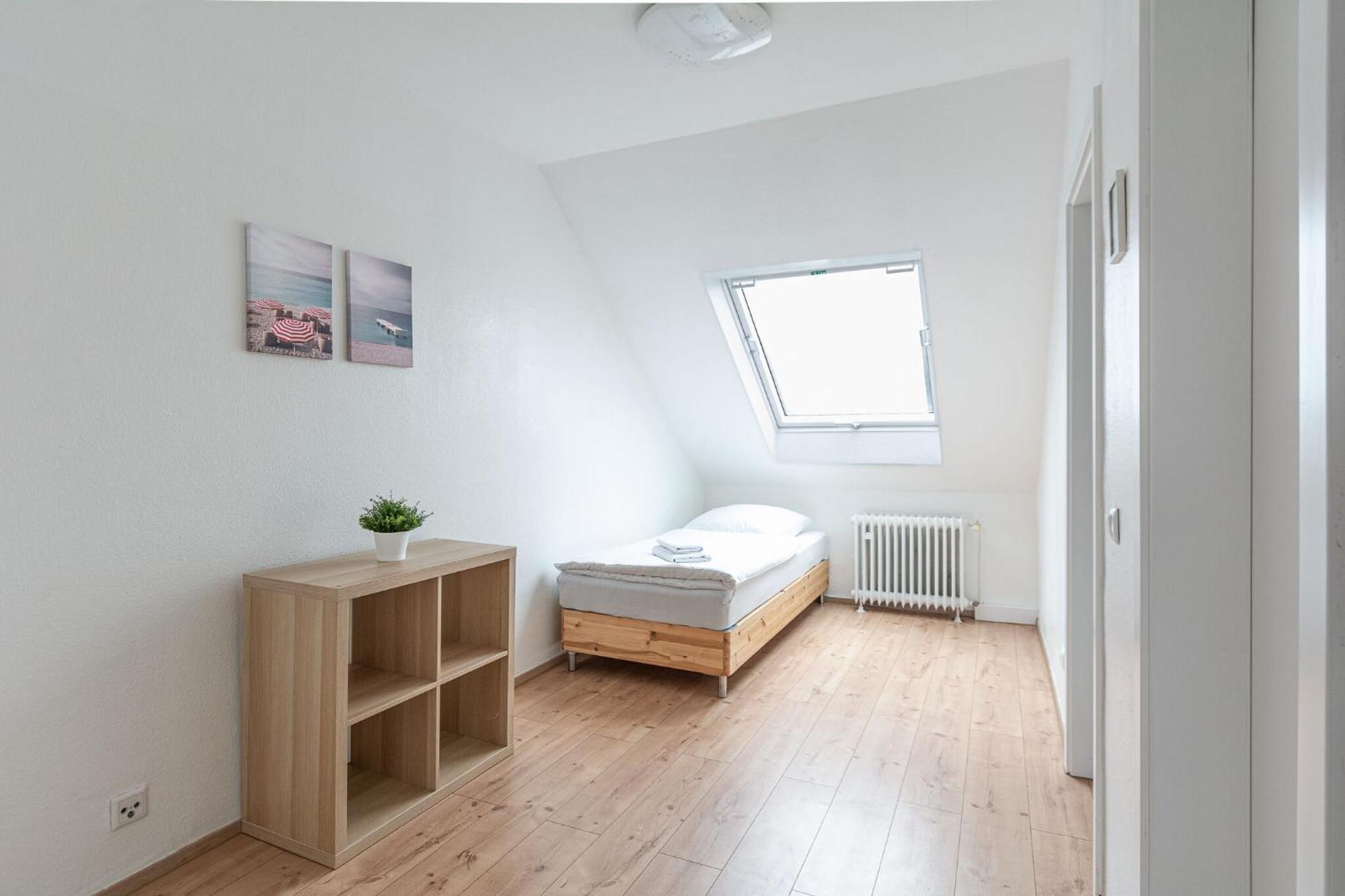 T&K Apartments - Apartments 20 Min To Messe Dus เครเฟลด์ ภายนอก รูปภาพ