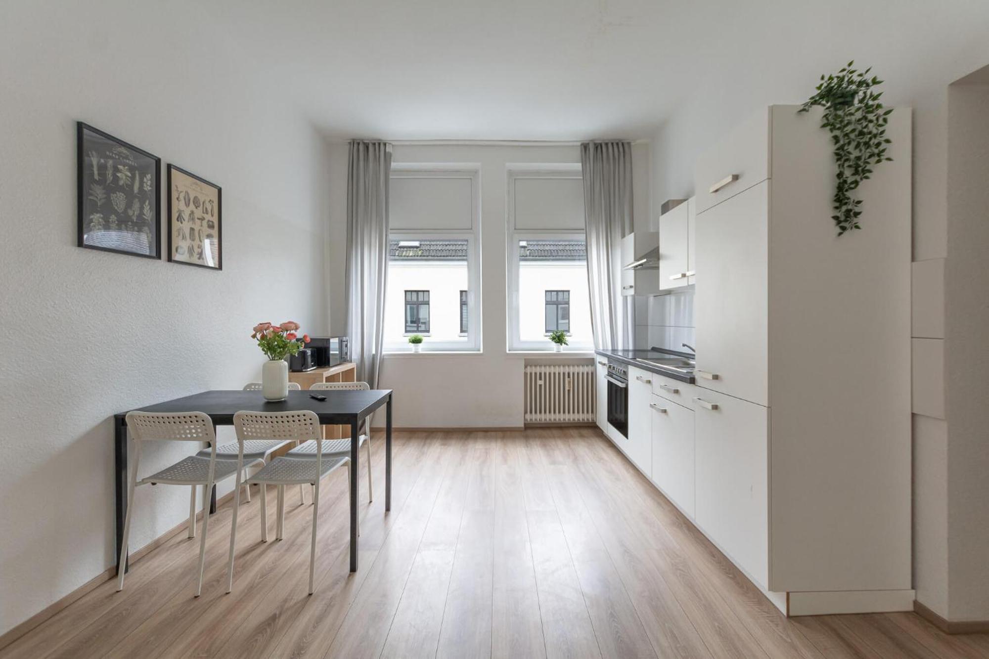 T&K Apartments - Apartments 20 Min To Messe Dus เครเฟลด์ ภายนอก รูปภาพ